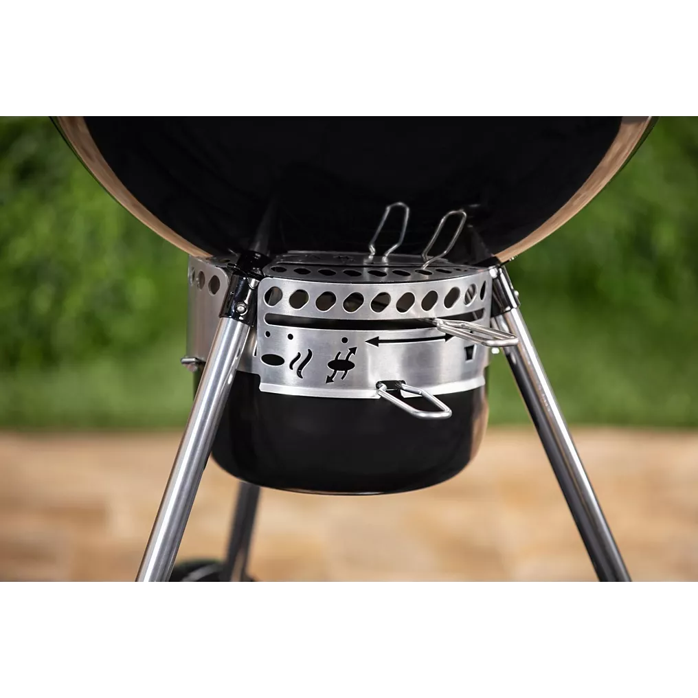 Barbecue charbon WEBER master-touch GBS premium E-5775 black sur pied 57 cm – Image 6