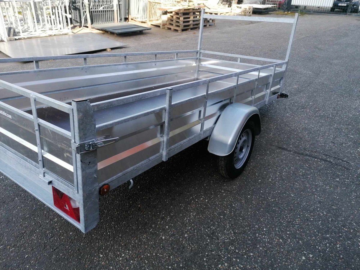 Remorque simple essieu aluminium 300x132 cm